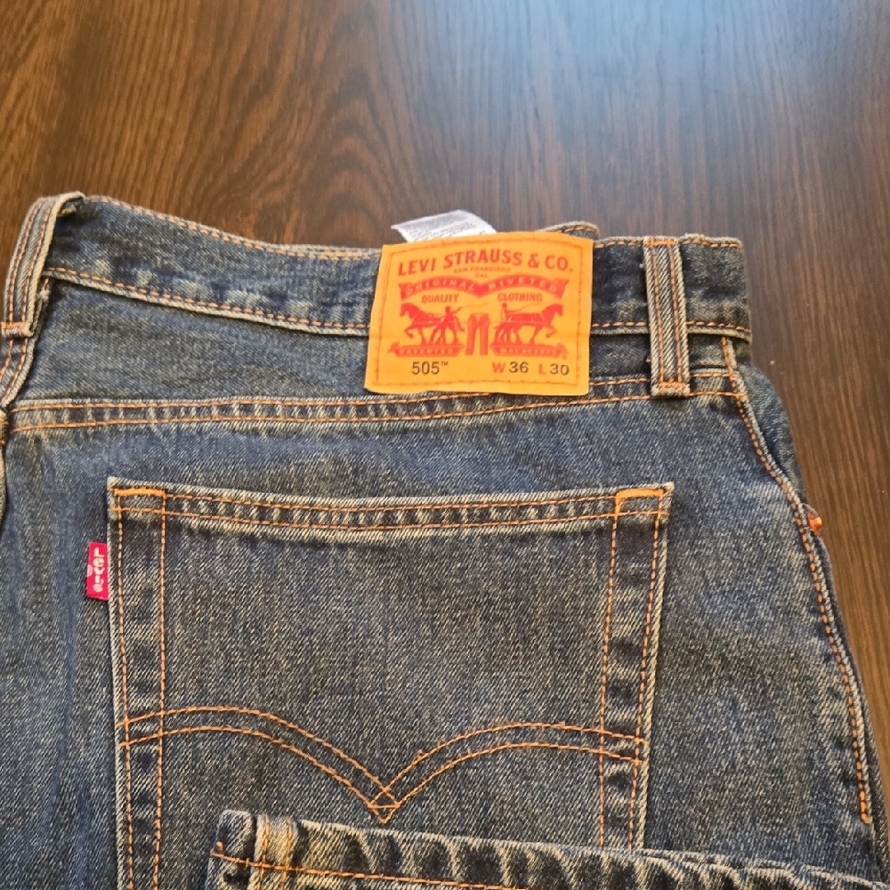 Levi's Men's Straight Jeans in Dark Blue W 36, L 30